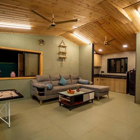 Spicy Mango Lakeside Abode - Luxurious Villa In Pawana لونافالا المظهر الخارجي الصورة