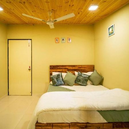 Spicy Mango Lakeside Abode - Luxurious Villa In Pawana لونافالا المظهر الخارجي الصورة