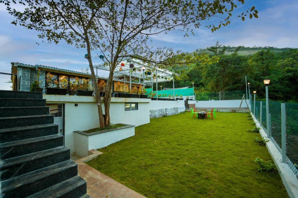 Spicy Mango Lakeside Abode - Luxurious Villa In Pawana لونافالا المظهر الخارجي الصورة