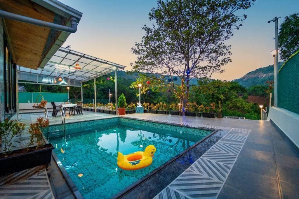 Spicy Mango Lakeside Abode - Luxurious Villa In Pawana لونافالا المظهر الخارجي الصورة