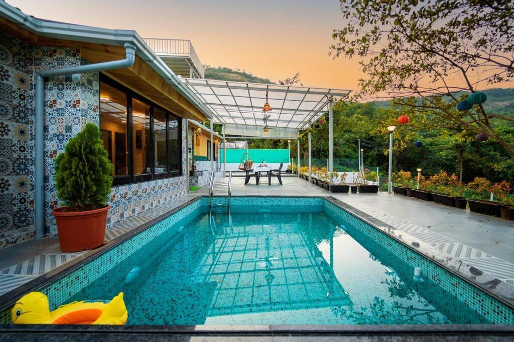 Spicy Mango Lakeside Abode - Luxurious Villa In Pawana لونافالا المظهر الخارجي الصورة